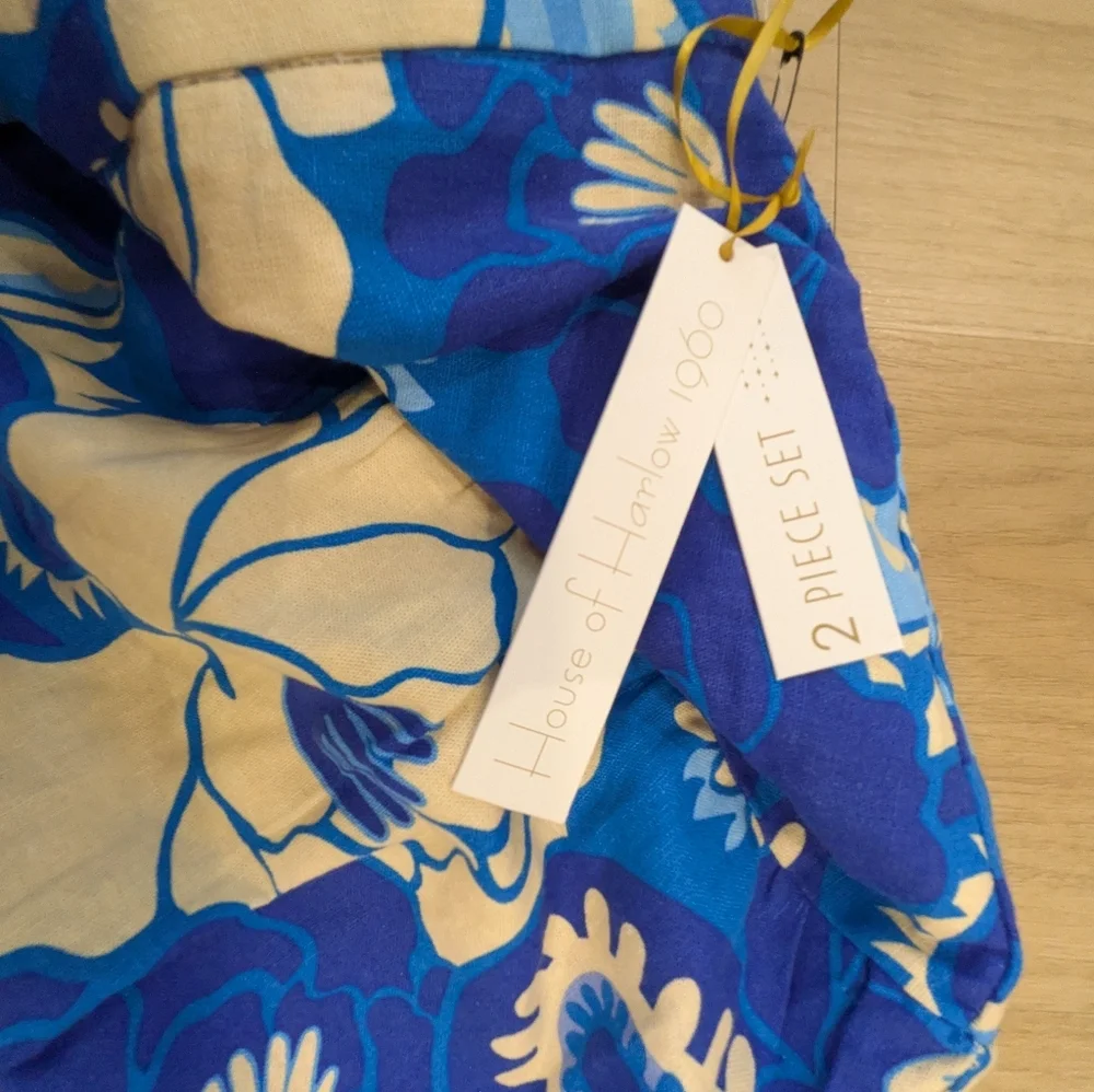 House Of Harlow Linen blend Blue Floral Skirit Set Size M NWT